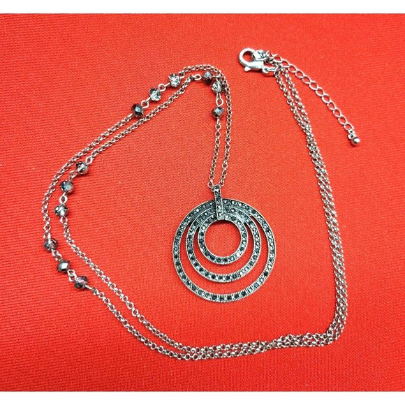 Rhinestone Crystal Triple Circles Necklace - Picture 6 of 11